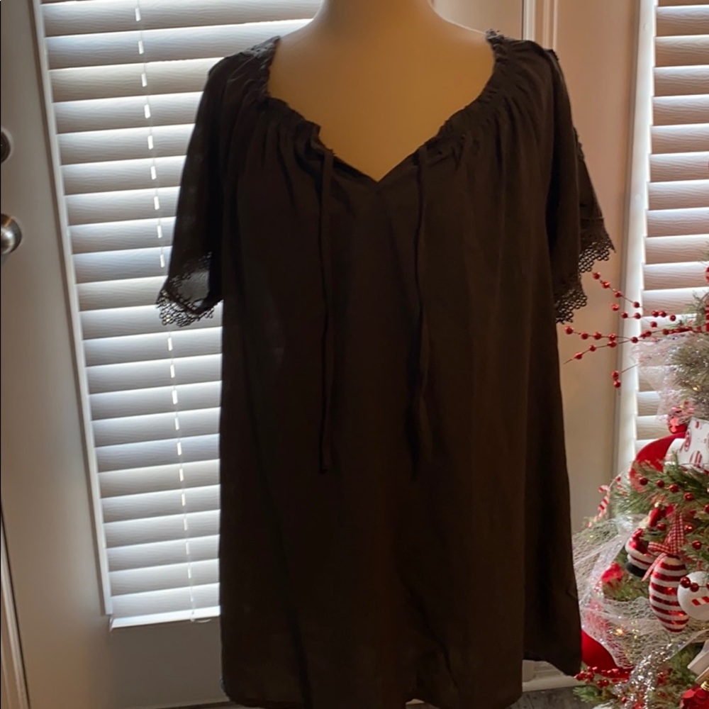 Gray split tie neck peasant top